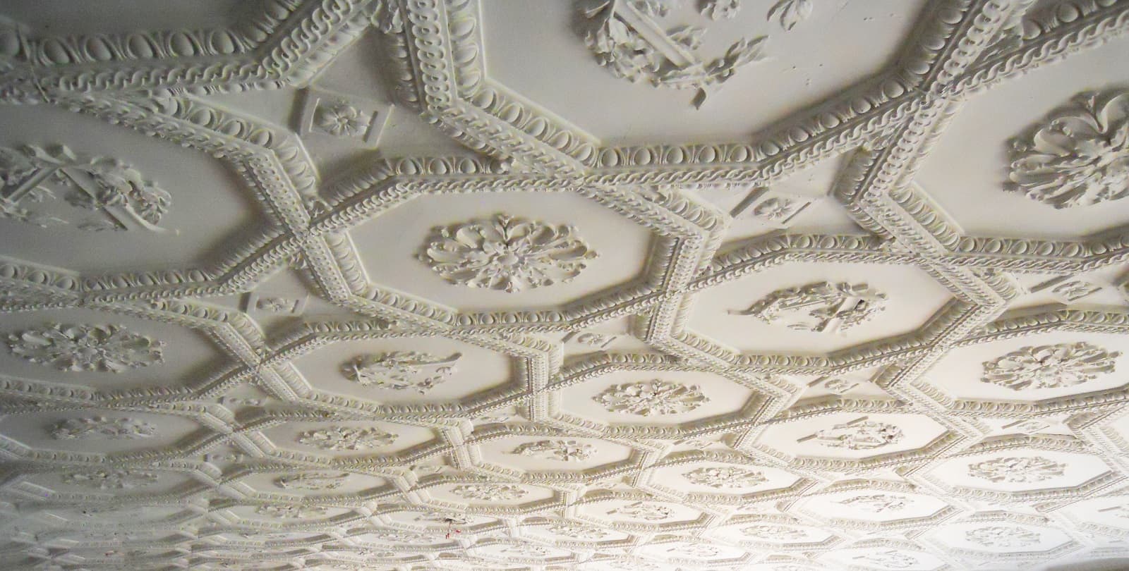 Plaster Rafters Qualities to Look for in a Plaster Restoration Specialist | Canning ...
