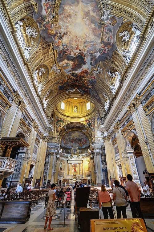 A look at the architectural aesthetic and pictorial content of the Chiesa del Santissimo Nome di Gesù.